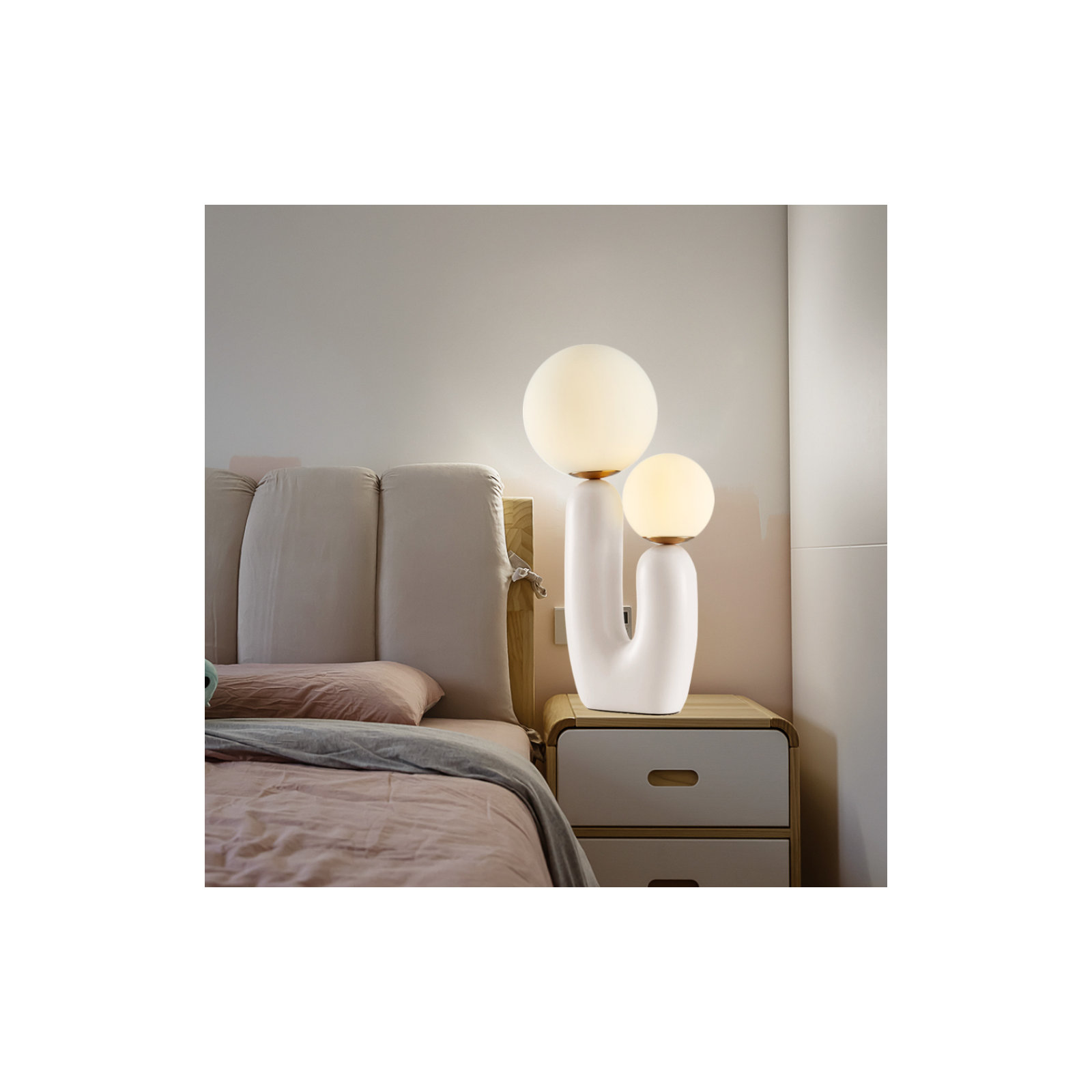 Yuma Resin Table Lamp, White