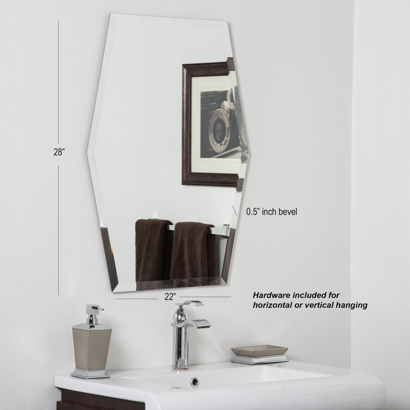 Miroir de salle de bain/meuble-lavabo Polebridge, H 28 po x l 22 po x P 0,5 po