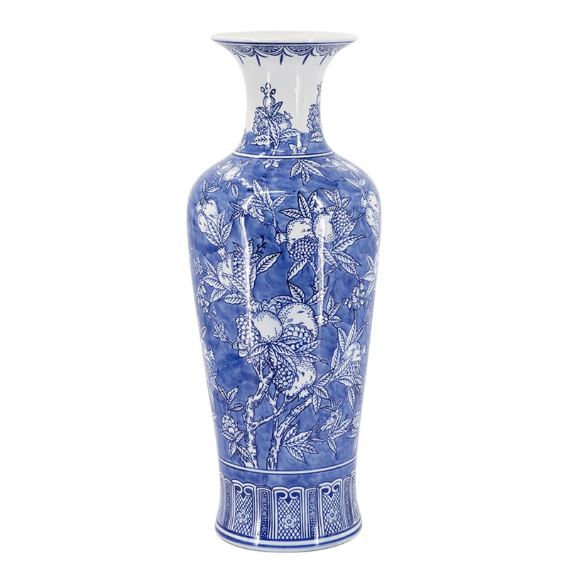 Vase en porcelaine, H 24,4 po x l 9,1 po x P 9,1 po