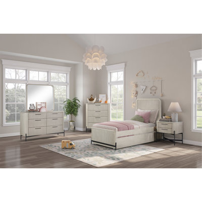Lit simple au-dessus d'un lit gigogne, taupe, placage de bouleau, look transitionnel décontracté, bois massif, concept