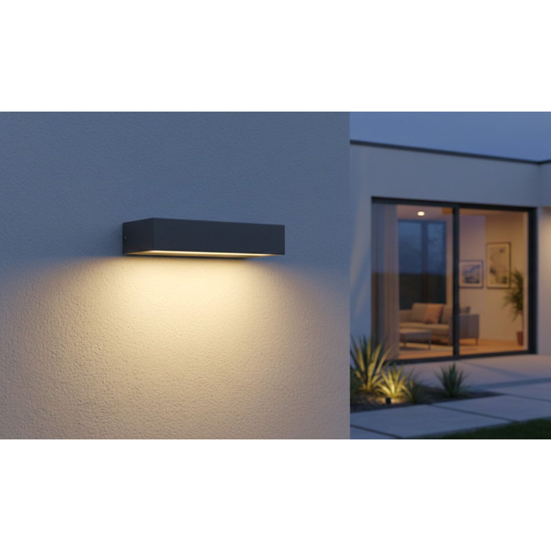 3.8cm H Integrated LED Outdoor Sconce