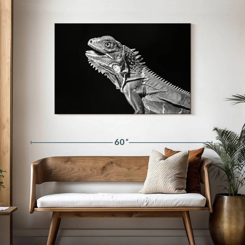 Monochrome Iguana, 30" H x 45" W