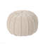 Pouf tricoté pour le salon