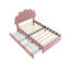 Bed-674465035