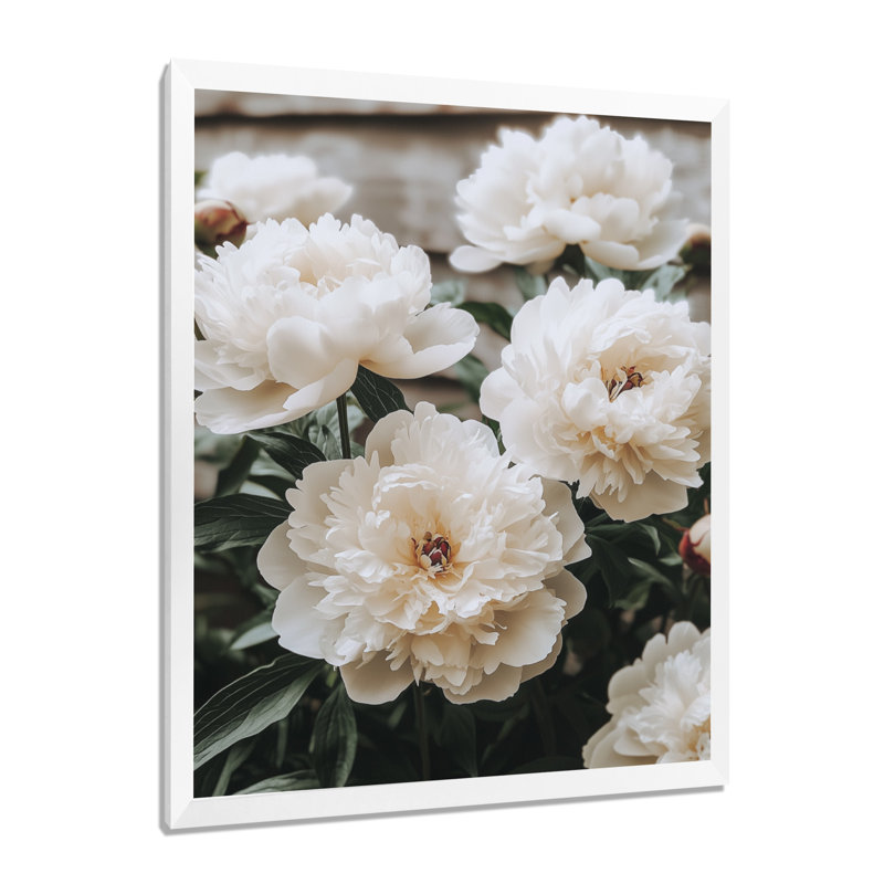 Gambrell - Floral Canvas Art Print, H 32 po x l 16 po, Reproduction encadrée sans passe-partout, Blanc