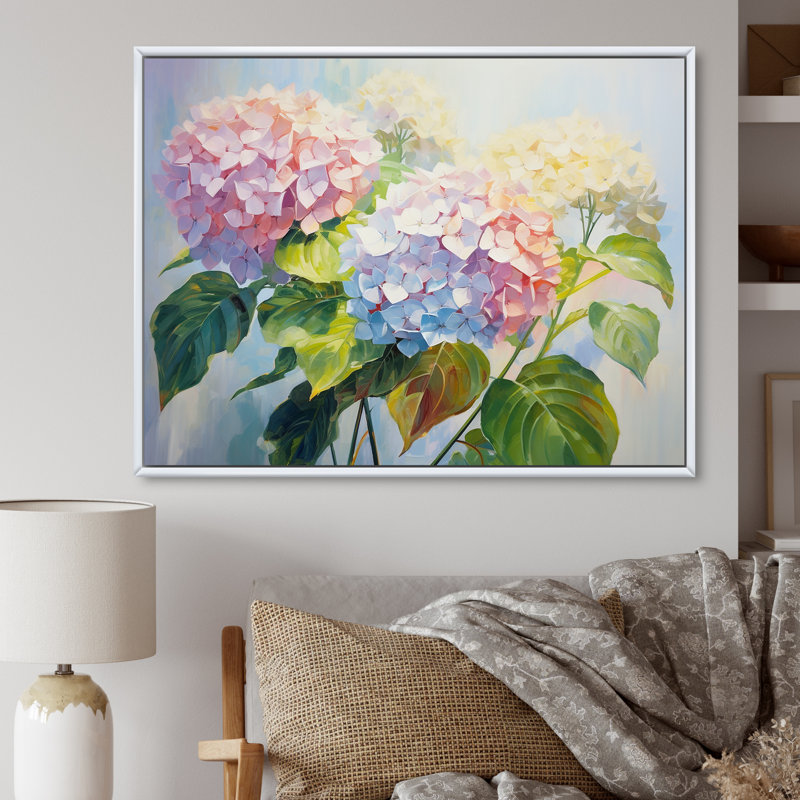 Délicat hortensia délicat, pastel doux sur toile, H 30 po x l 40 po, Cadre flottant blanc