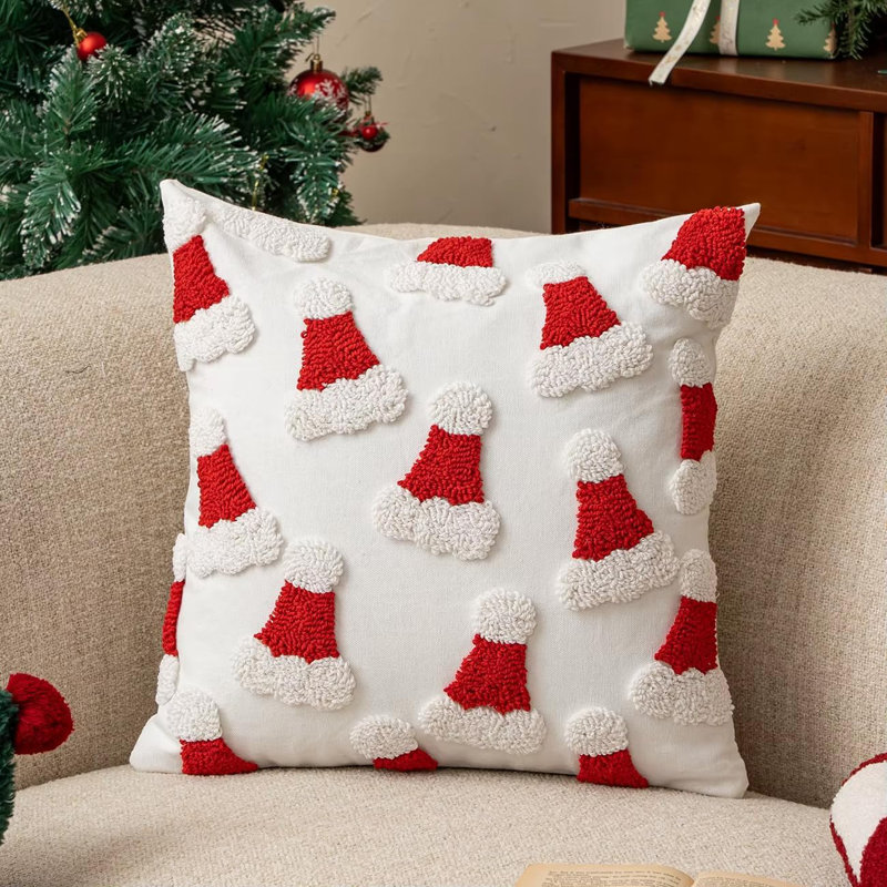 Joli coussin de Noël brodé 18 po x 18 po