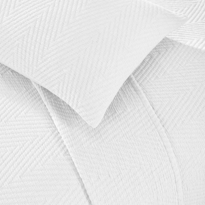 White Cotton Chevron Woven Throw Coverlet