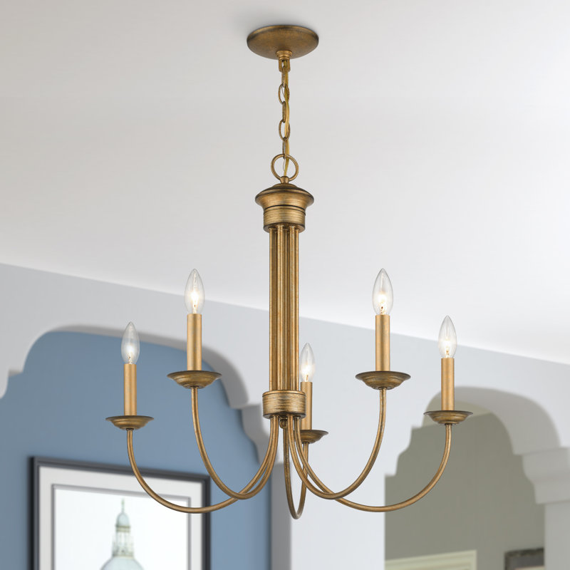 Lustre traditionnel / classique à 5 lumières de style bougie Gerrick