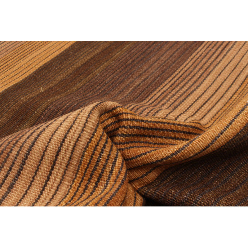 Boho brun Kilim 6 pi 0 po x 9 pi 0 po