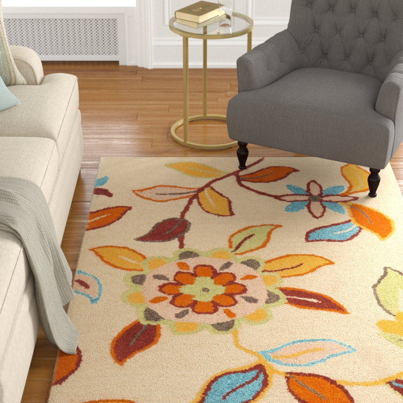 Emrick Blossom Hand Hooked Wool Floral Rug, Rectangle 5' x 8'