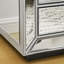 Armoire à trois tiroirs avec finition miroir en perles