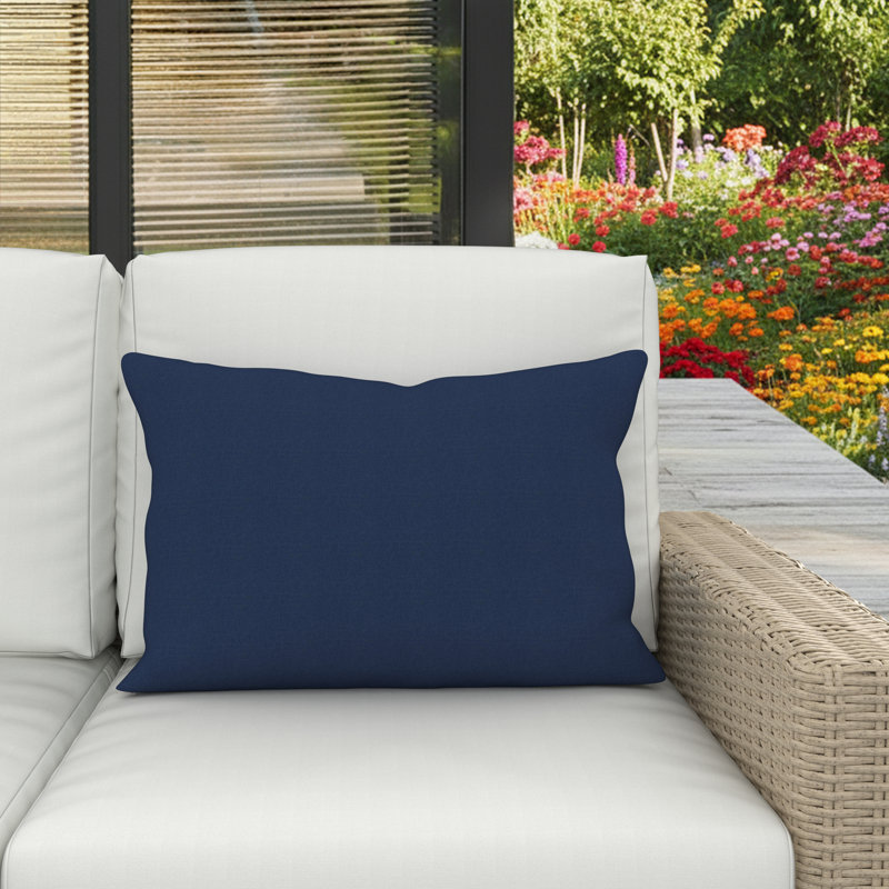 Coussin intérieur / extérieur Amala Sunbrella®, Toile bleu marine