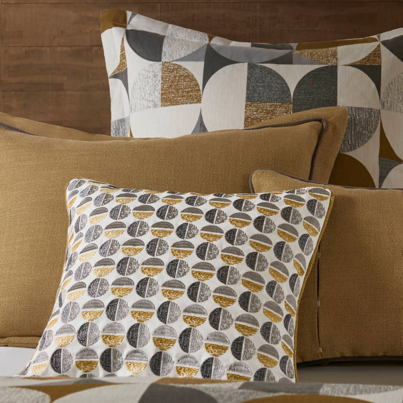 9 PCSSoft Bedding Sets, King Comforter + 8 Additional Pieces