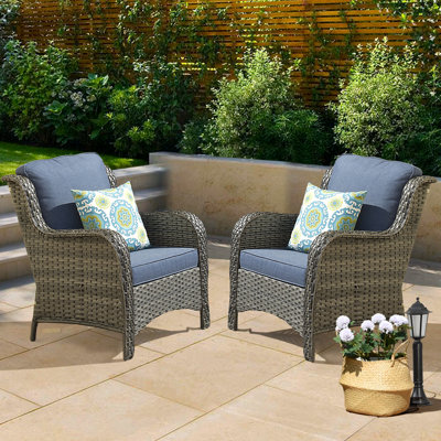 Peridot Wicker Outdoor Lounge Chair