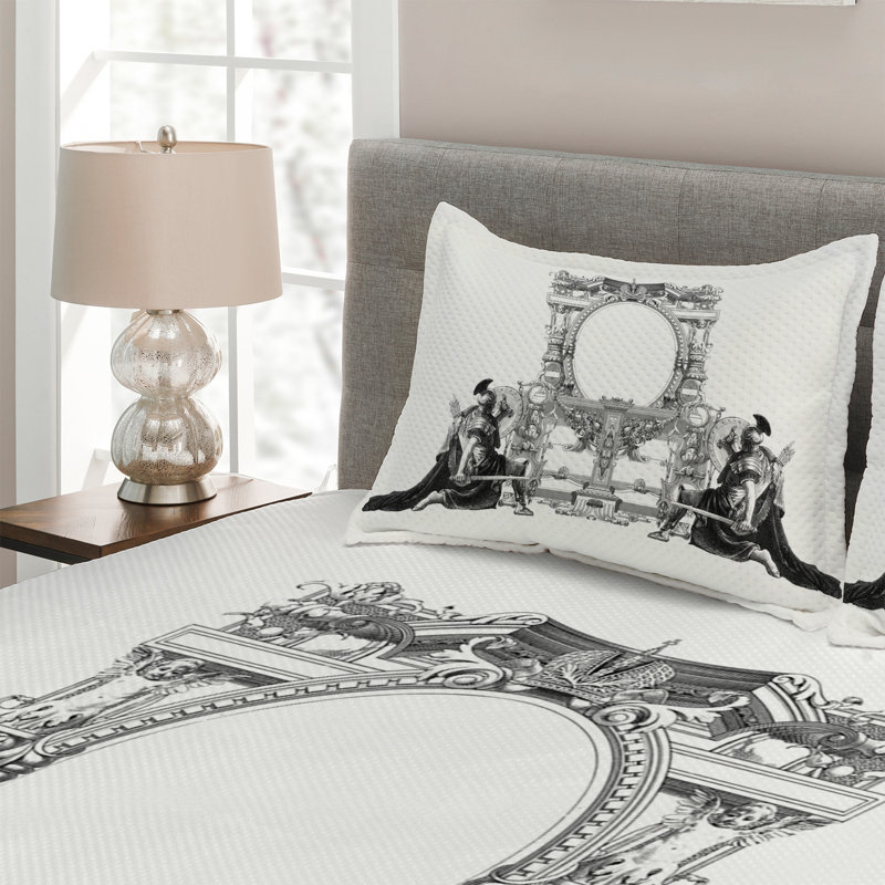 Motifs Traditional Polyester Coverlet