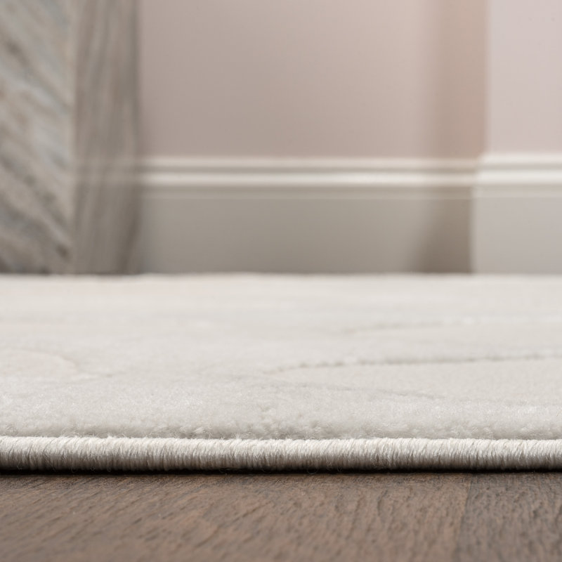 Tapis blanc / crème Edden, Rectangle 5 pi 3 po x 7 pi 7 po