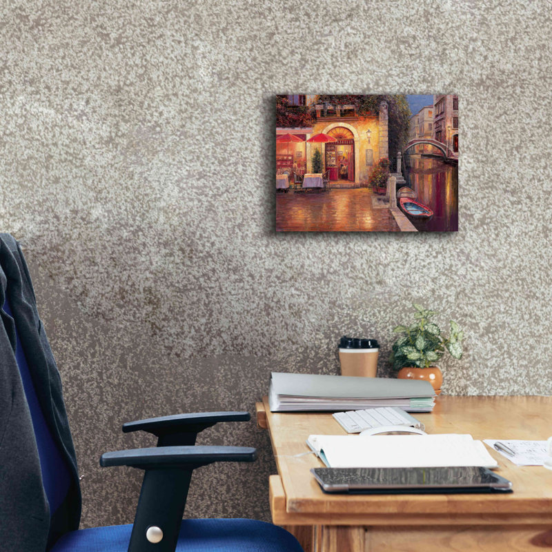 «Night Café After Rain» par Haixia Liu, art mural sur toile, H 12 po x l 16 po x P 0,75 po