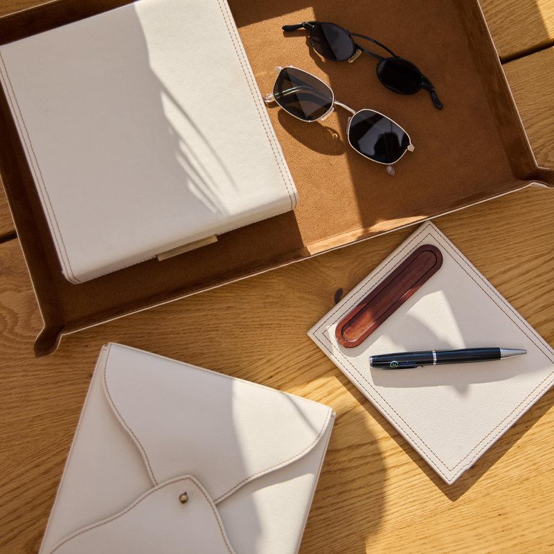 Ivory with Wood Full Set