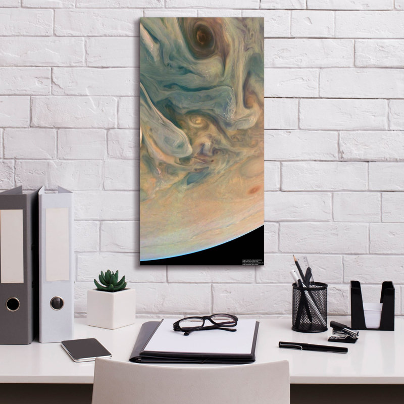 «Nasa's Juno Mission Reveal Jupiter's Complex Colors» par NASA, art mural sur toile, 12 po x 24 po