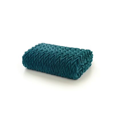 Tadcaster Luxury Soft Chevron Throw 140x180cm Warm Throw Blanket