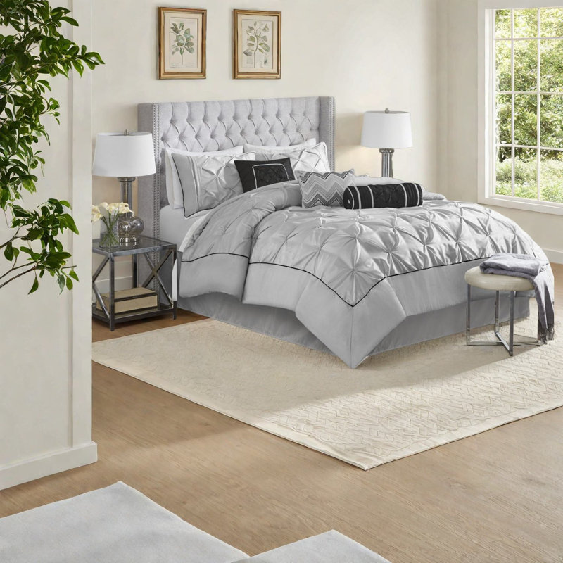 Ensemble de literie capitonné élégant en polyester gris 7 pièces pour un sommeil confortable