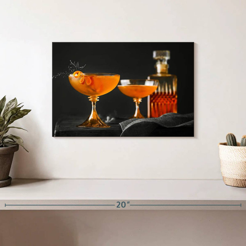 Yarlin Juniper Manhattan Cocktail, H 8 po x l 12 po