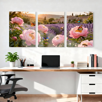 Ensemble de 3 tableaux sur toile représentant un jardin de pivoines et de lavande avec des papillons, idéal pour décorer un salon, une chambre ou toute autre pièce de la maison.