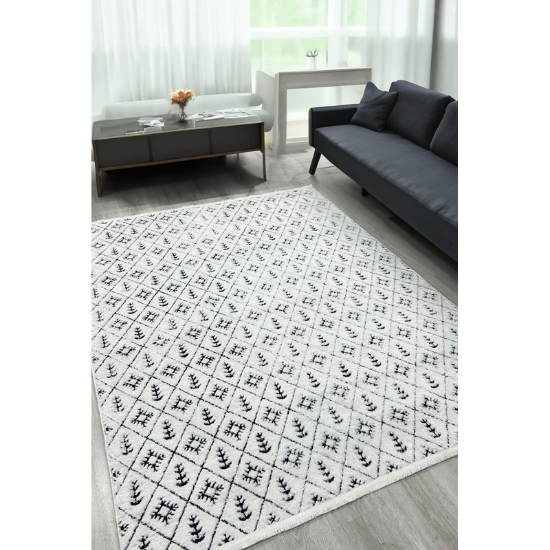 Traequan White Moroccan Machine Made Cotton Polyester Non-Slip Area Rug, Runner 2'7" x 8'2"