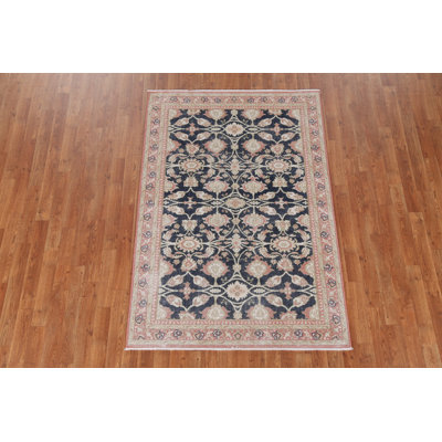 Tapis floral floral Sultanabad Ziegler