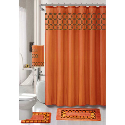 Chanee 18 Piece Embroidery Bath Set + Hooks