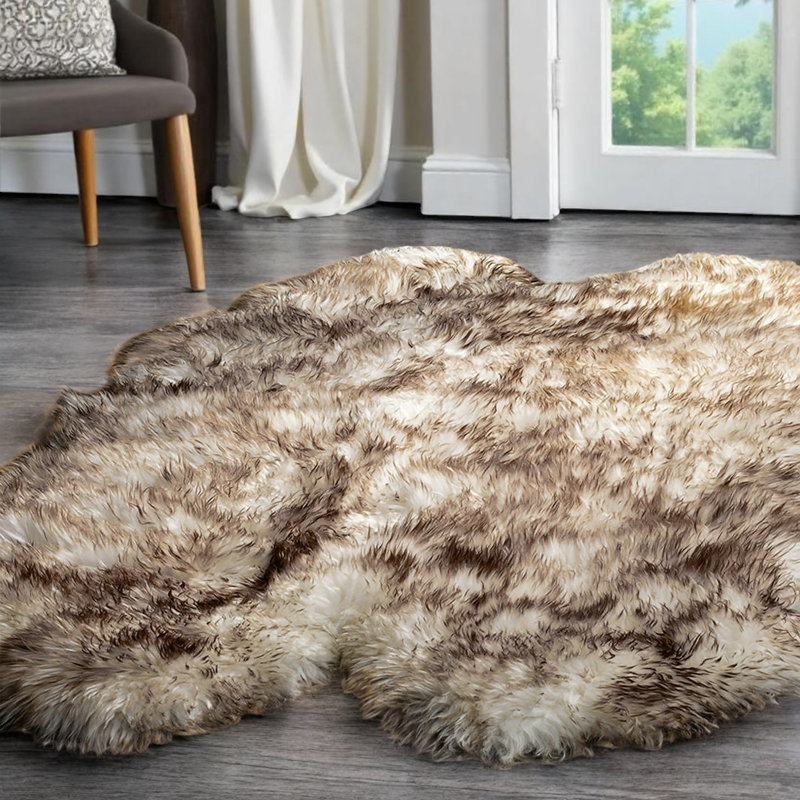Tapis chocolat en peau de mouton Ferreira