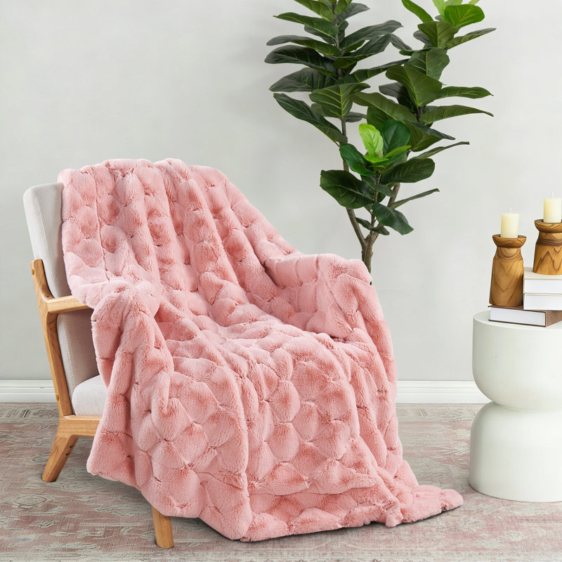 Jeté en fausse fourrure CloudNest, Rose doux