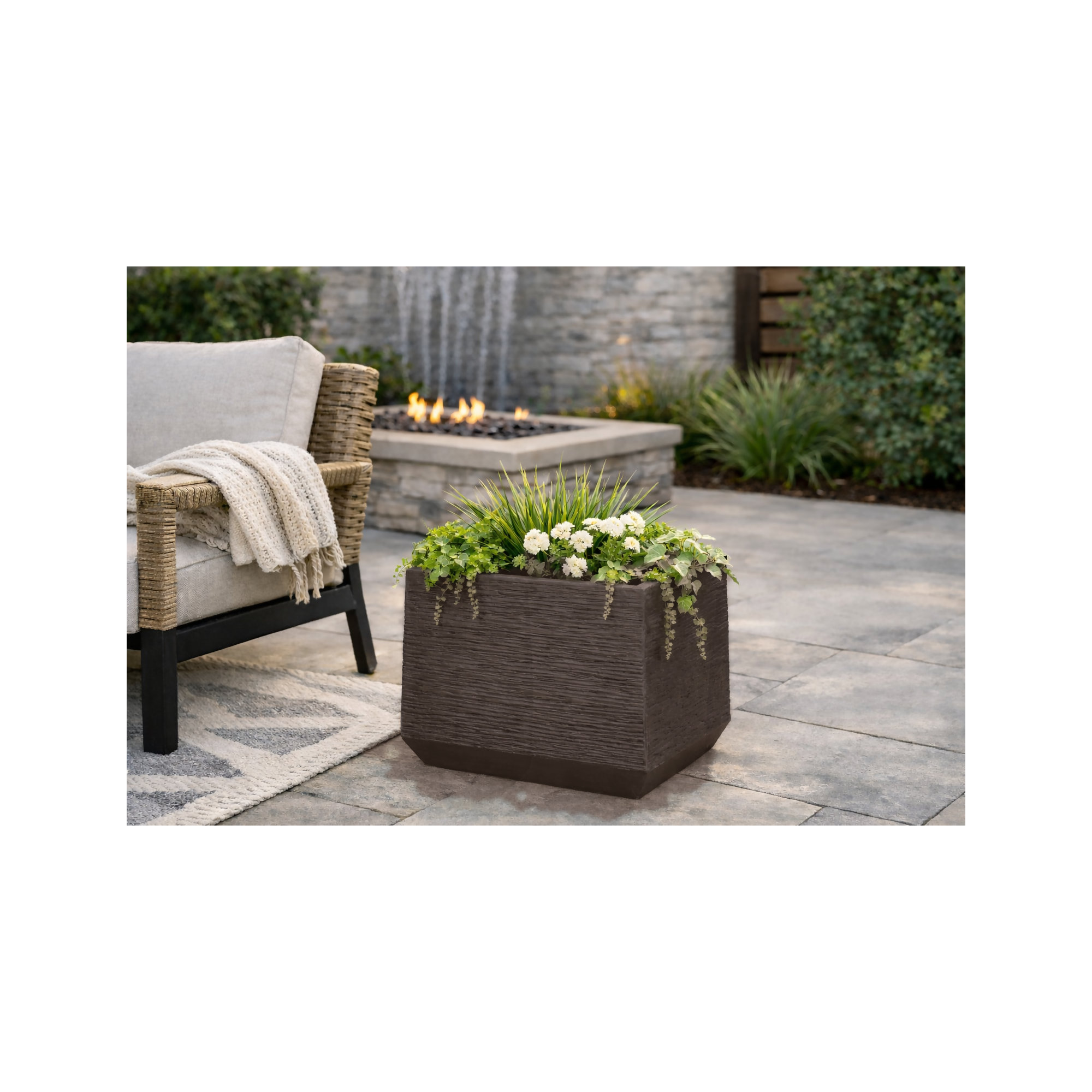 Lightweight Metropolitan Square, 15" H x 17" W x 17" D, Brown