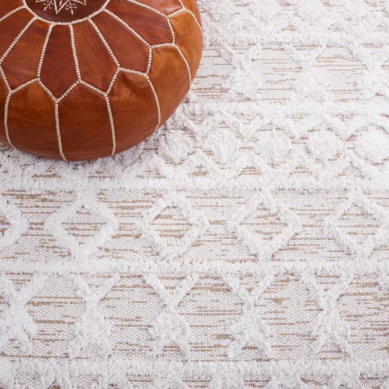 Tapis ivoire / beige Helgeson, Rectangle de 10 pi x 14 pi