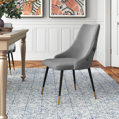 Chaise de salle à manger en velours capitonnée Adorn