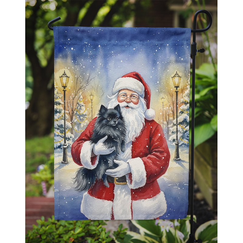 Poméranien noir avec le drapeau du jardin du Père Noël, Taille du jardin, Poméranien noir