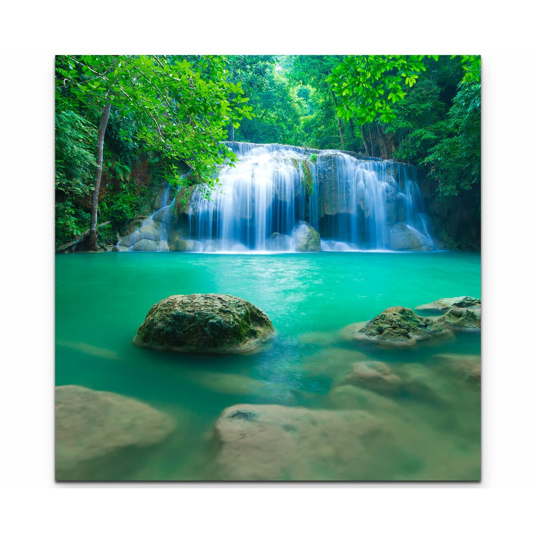 Leinwandbild Exotischer Wasserfall in Erawan – Thailand