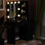 Bureau de maquillage avec lumière et miroir-233200204