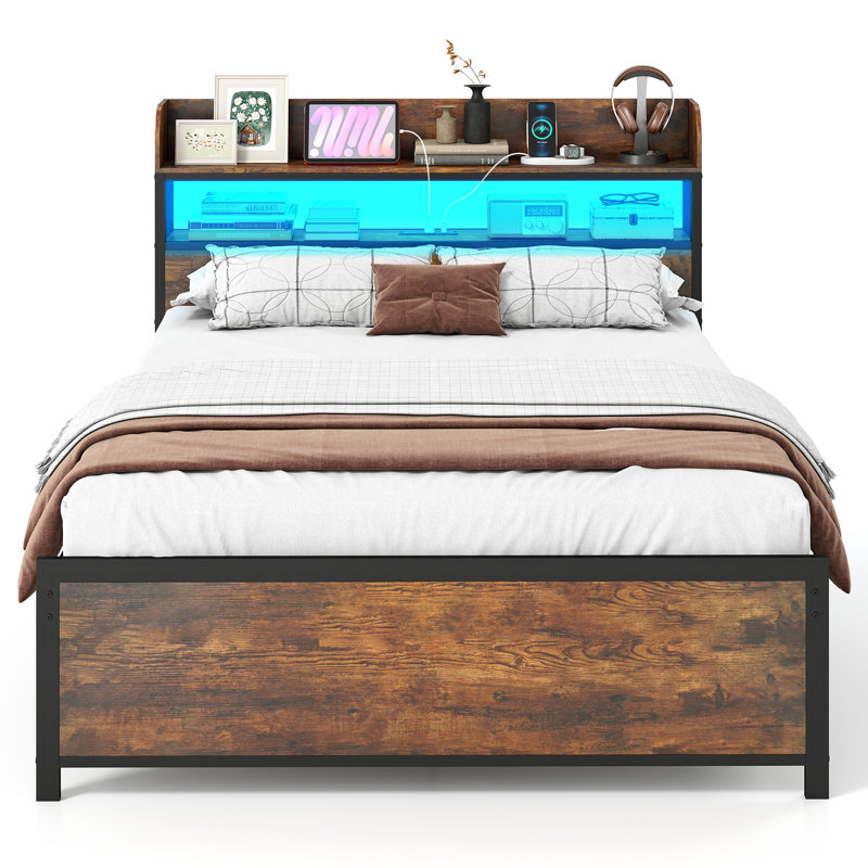 Bed, 137 x 215 cm
