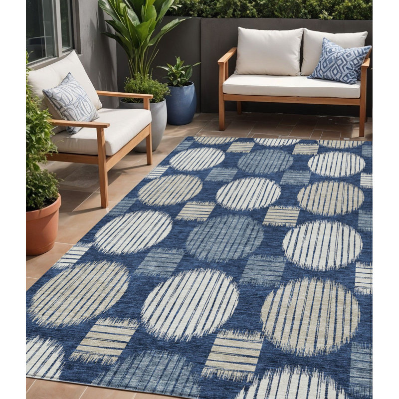 Tapis extérieur lavable géométrique bleu marine et ivoire 5 pi x 8 pi