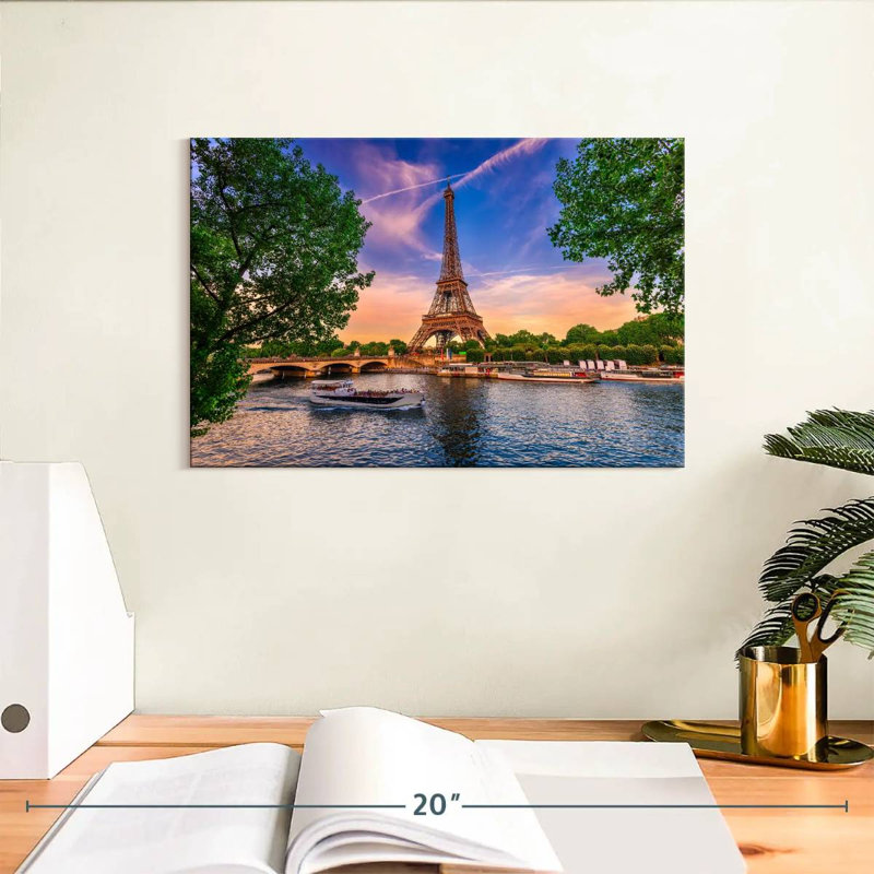 Ravi Paris Eiffel Tower, 8" H x 12" W