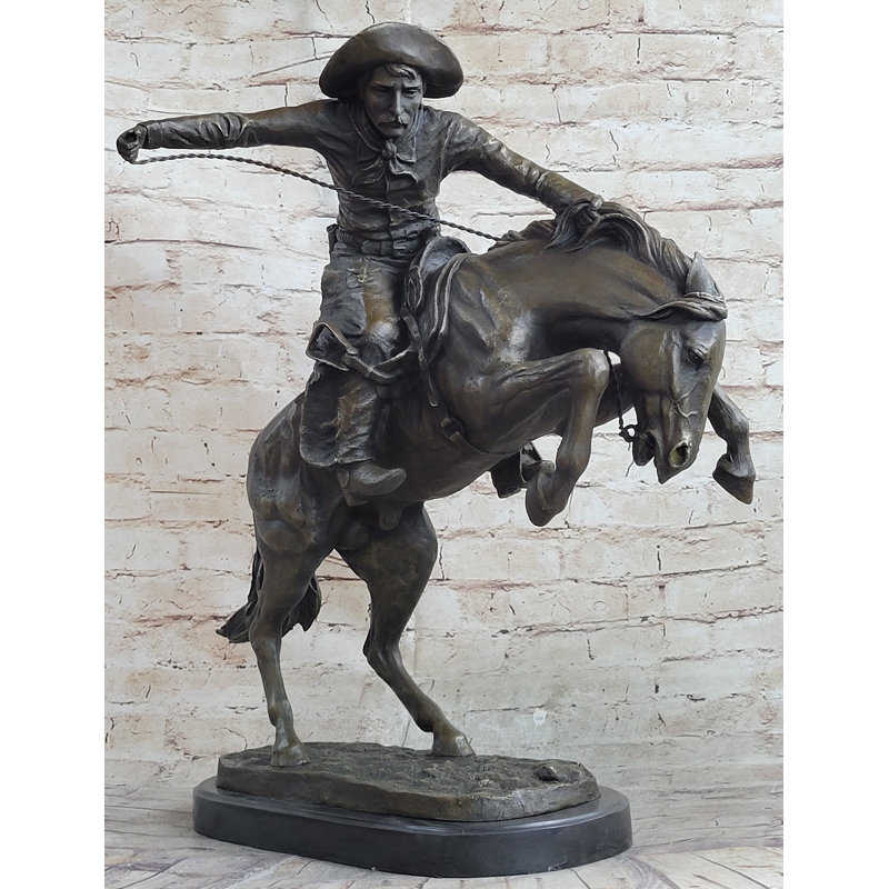 Figurines et sculptures