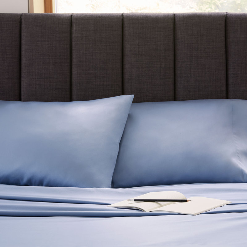 Clean Design Home 400 Thread Count Satin Anti-Allergen Sheet Set, California King Sheet Set with 2 Pillowcases, Blue