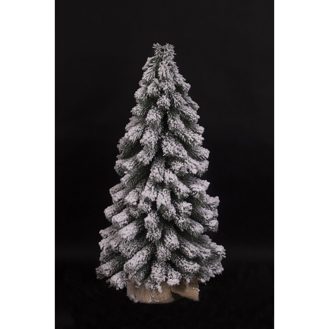 Schneebedeckter Weihnachtsbaum