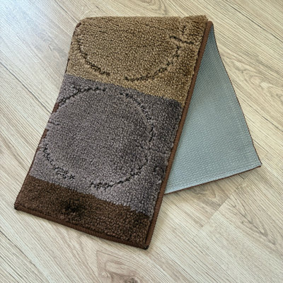Tapis d'escalier par pouces de taille personnalisée à motif de cercles doux beige et brun