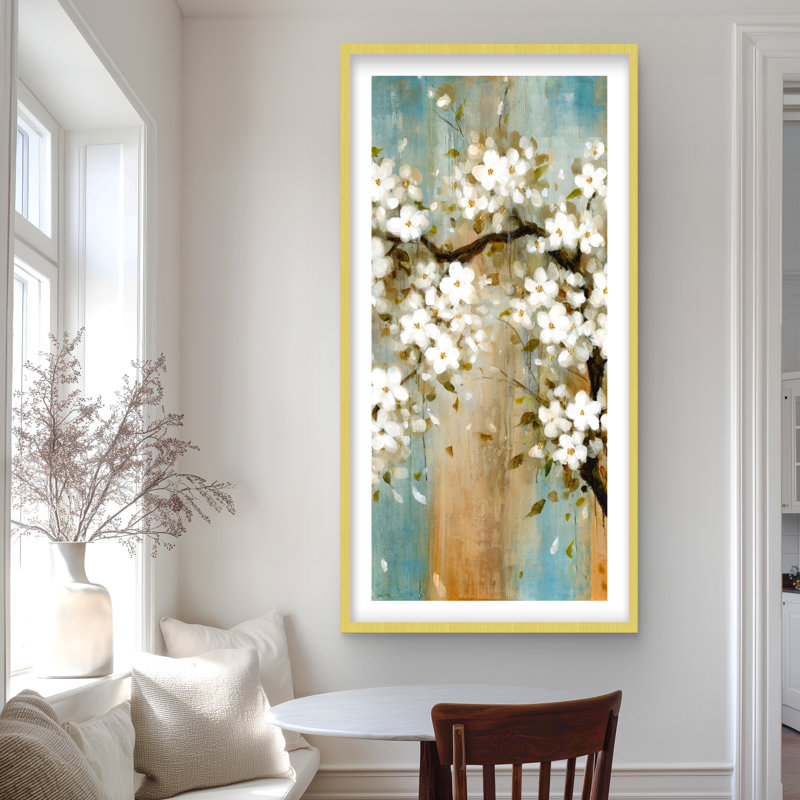 Fleurs de cerisier relaxantes - reproduction encadrée avec passe-partout, H 48 po x l 24 po, Doré
