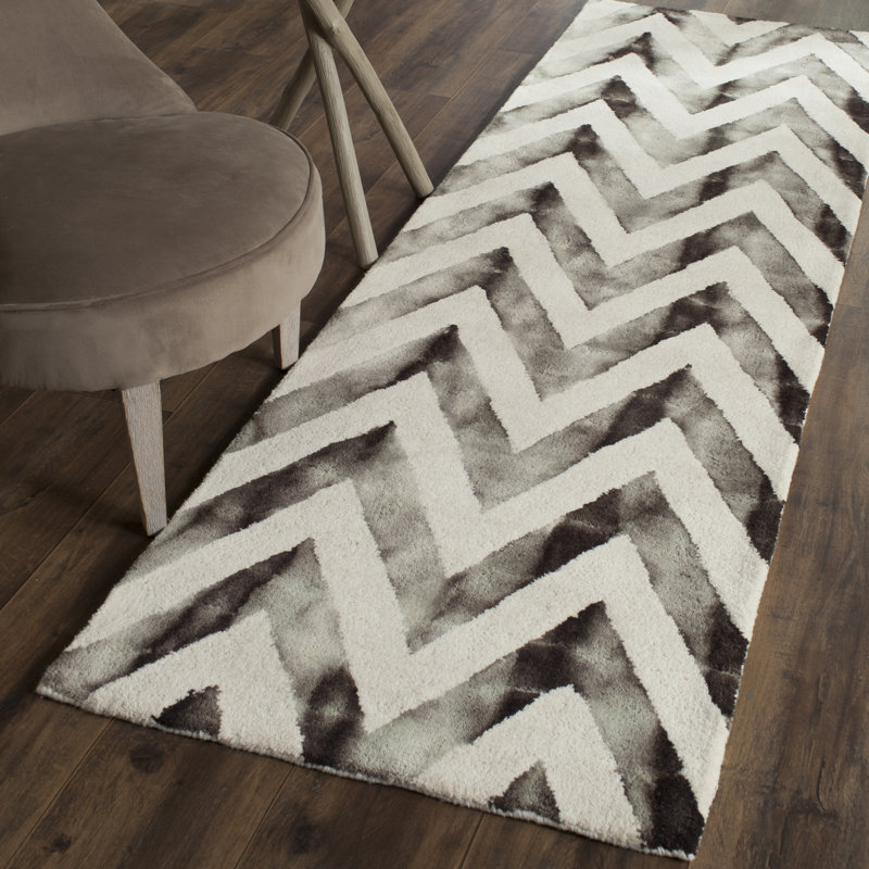 Vandermark Hand Tufted Wool/Cotton Geometric Rug in Ivory/Charcoal, Runner 2'3" x 8'
