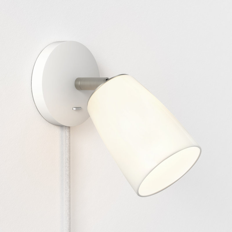 Carlton 1 - Light Spotlight, Plug-in