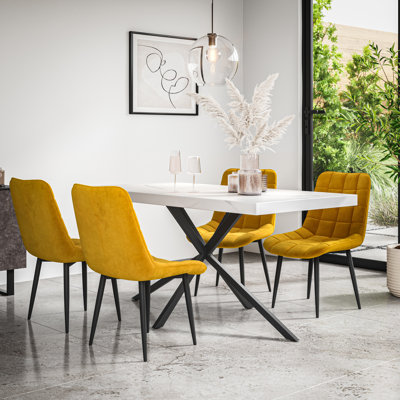 Akaalbir 6 - Person Dining Set